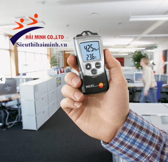 sử dụng máy đo nhiệt độ độ ẩm trong văn phòng