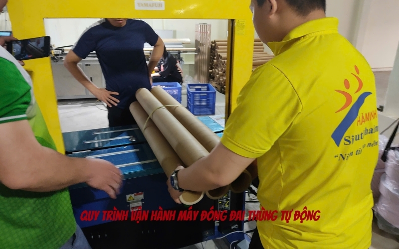 Quy trình vận hành máy đóng đai thùng tự động