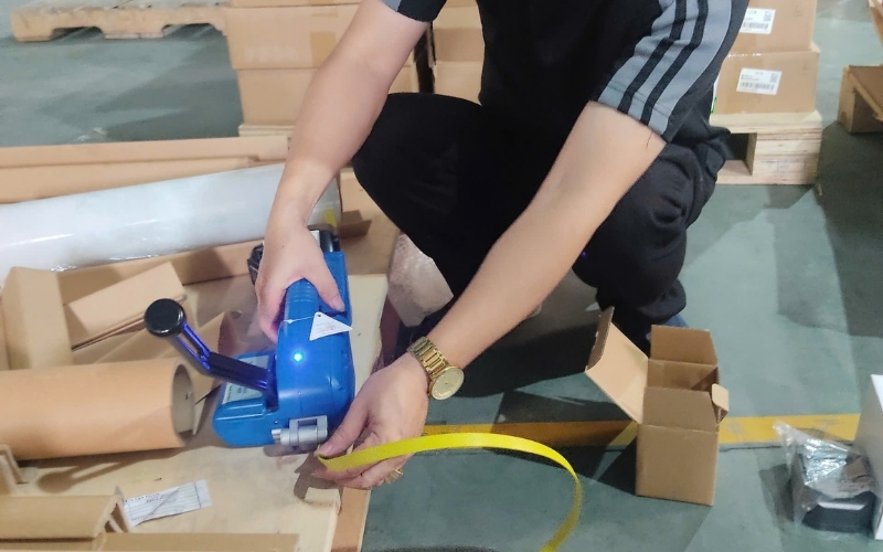 Lỗi máy siết đai chạy pin không cắt được dây đai nhựa  