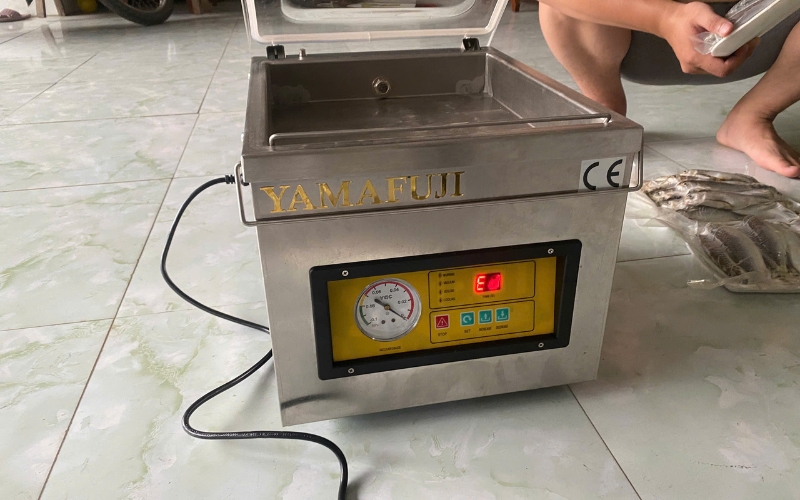 Máy hút chân không để bàn