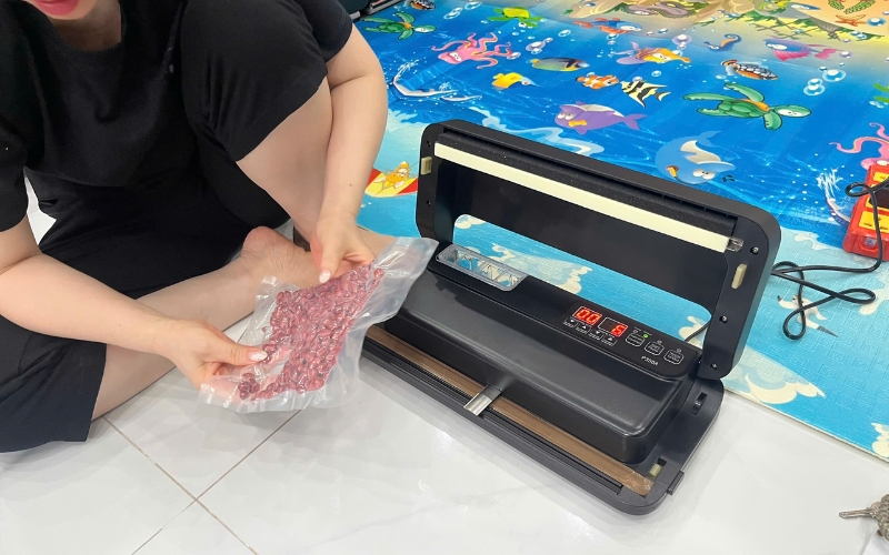 Máy hút chân không là gì?