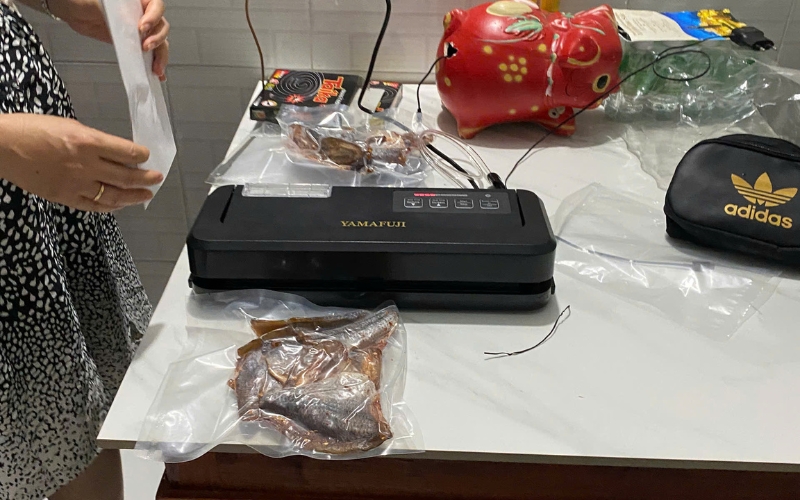 Ưu nhược điểm của máy hút chân không mini