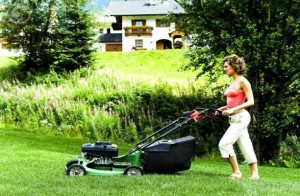 Làm thể nào để bảo trì xe cắt cỏ giúp máy sử dụng được bền hơn