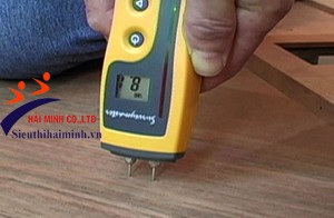 Cách sử dụng máy đo độ ẩm gỗ cầm tay để bảo vệ sàn nhà bằng gỗ cứng