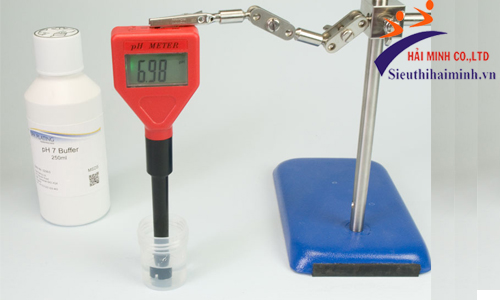 Máy đo pH để bàn sử dụng đơn giản, tiện lợi trong phòng thí nghiệm