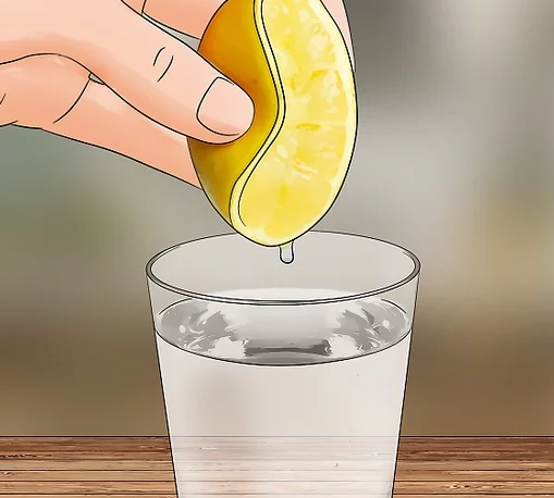 Sử dụng chanh tươi để cải thiện nước uống của mình